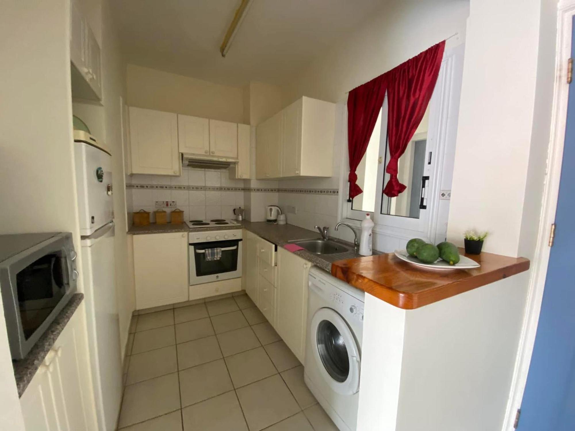 Paradise 1 Bedroom Apartman *